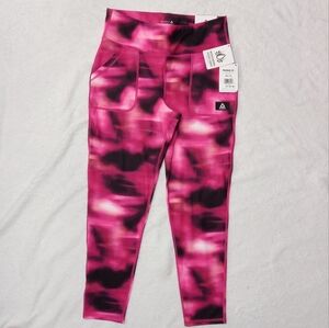 Reebok NWT Proud Pink Girls Fitted Stretch Legging size XXL